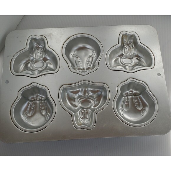 VTG Wilton Looney Tunes Sylvester & Tweety Bird Mini Cake Pan Cupcakes 6 Cavity - Picture 4 of 7